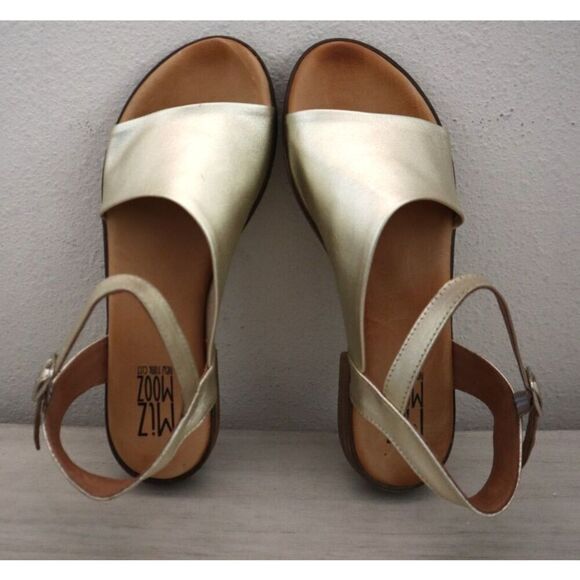 Miz Mooz Women's Sz EUR 37 US 6.5-7 Gold Delphina European Leather Sandals - Picture 9 of 10